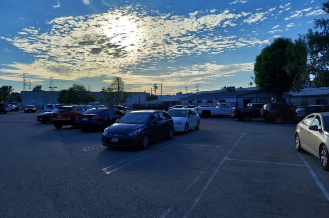 Tarzana Treatment Centers - 18646 Oxnard Steet