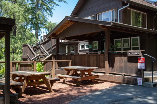 Azure Acres Treatment Center