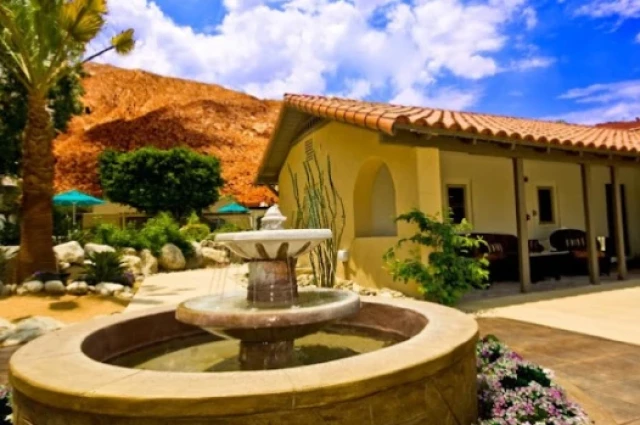 Michael's House - Women's Center