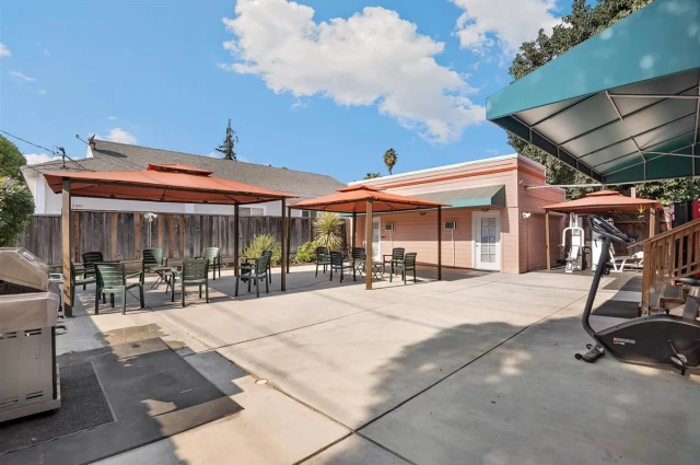 New Life Recovery Centers - North San Pedro Street