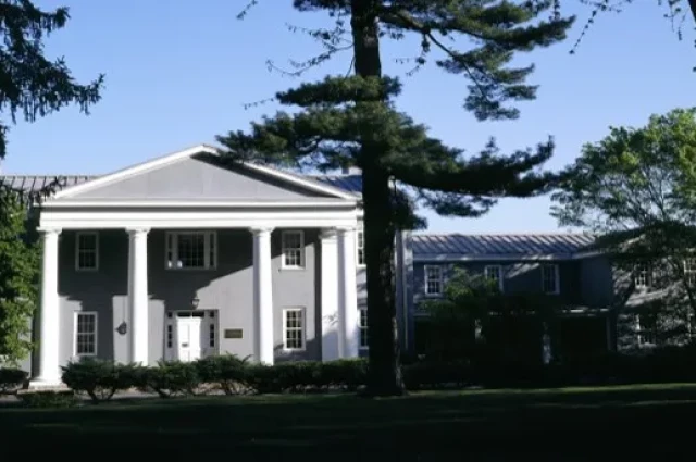 Brook Hospital - KMI
