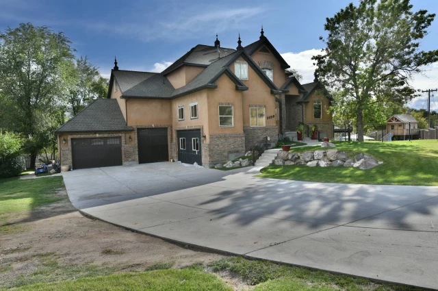 Corner Canyon Health Centers - Pioneer Road