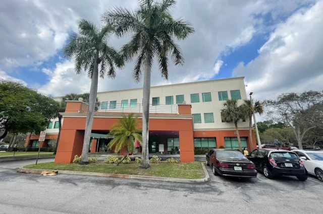 Miami VA Healthcare System - Pembroke Pines - Hollywood CBOC Miami VA Healthcare System - Pembroke Pines - Hollywood CBOC