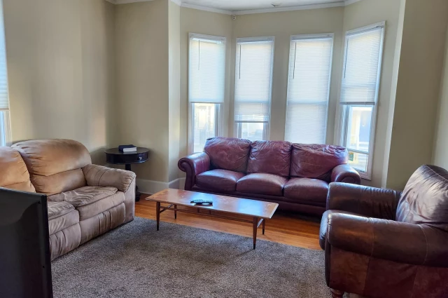 County Men's Sober House