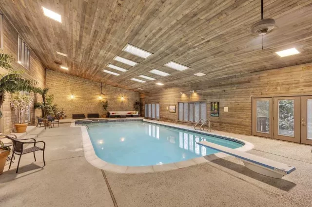 The Farley Center - Williamsburg (Residential)