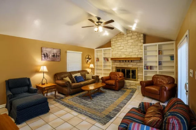 Alta Loma The Lodge