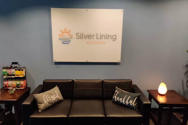 Silicon Beach - Women's Residence