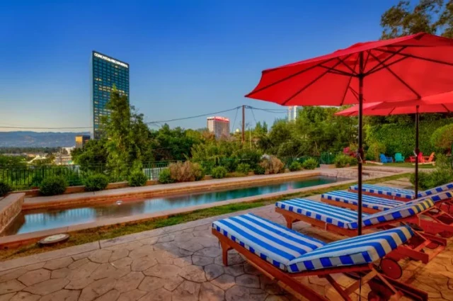 Luxe Recovery Studio City