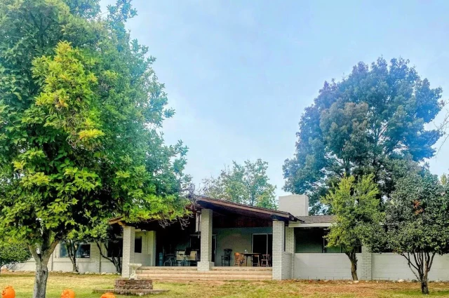 Progress Foundation Shrader House