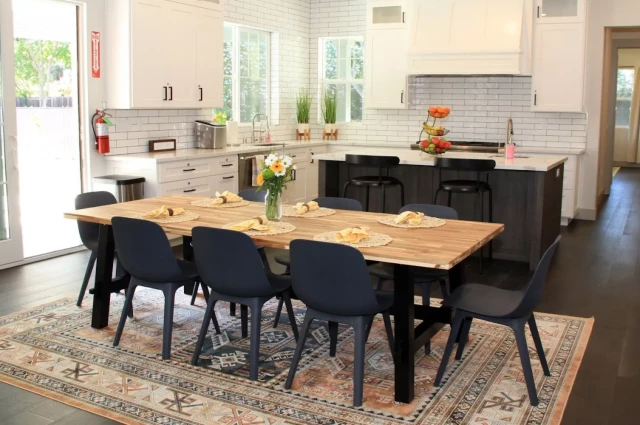 Evolve Teen Treatment Center - Arden Oaks