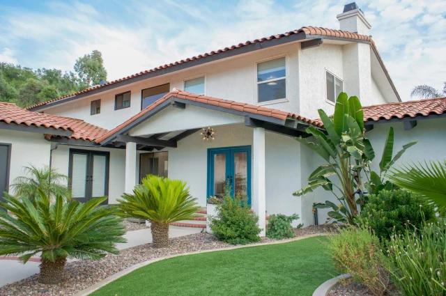 Lightfully Escondido Teen Residential Lightfully Escondido Teen Residential