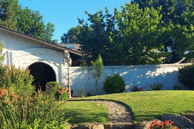 Peace House Sober Living - Waterford House