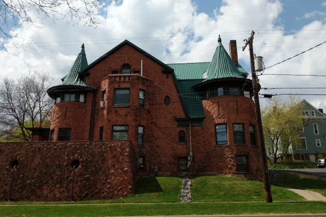 Arrowhead House East - Intensive Resdential Treatment Serv