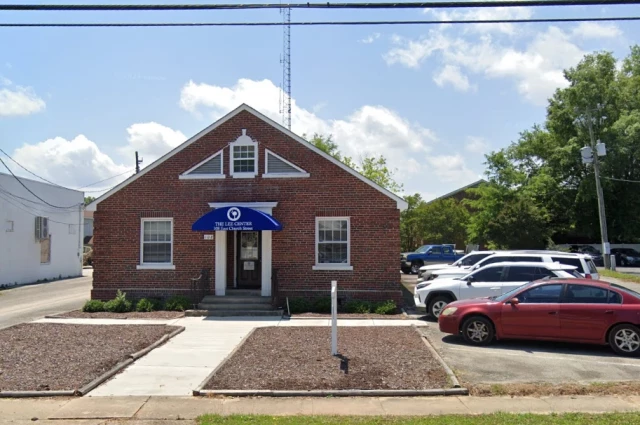 Lee Center