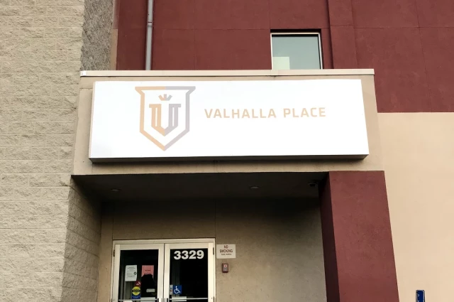 Valhalla Place 3329 University Avenue SE