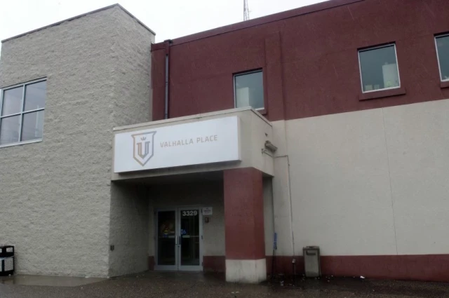 Valhalla Place 3329 University Avenue SE