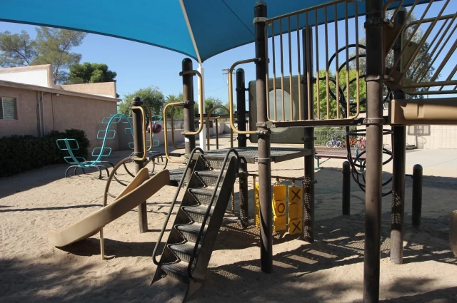 Casa De Los Ninos - Outpatient Treatment Services