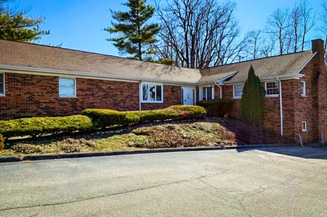 Centerstone 809 West 1st Street