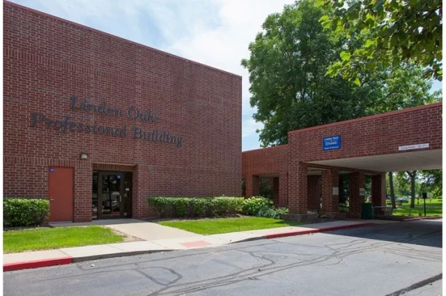 Linden Oaks Hospital 852 South West Street