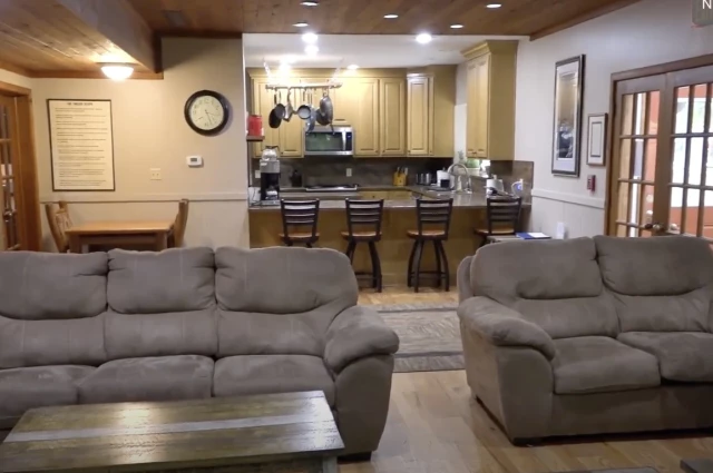 Community Fairbanks - Recovery Lodge for Men