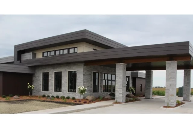 Iowa Specialty Hospital and Clinic