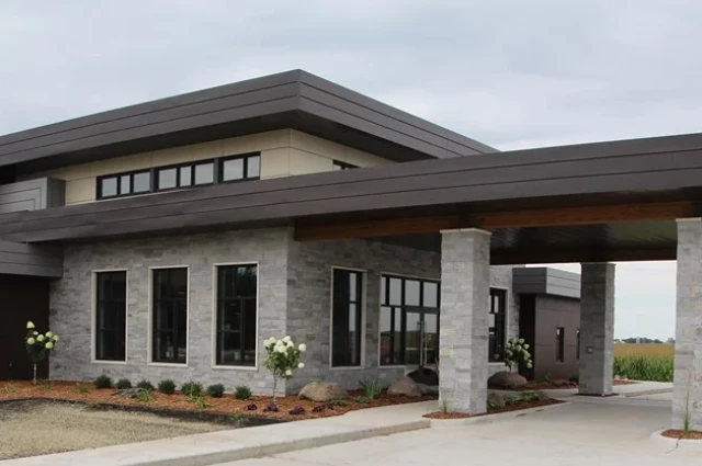 Iowa Specialty Hospital and Clinic