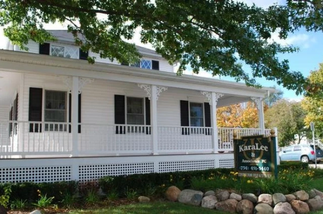 KaraLee and Associates PC