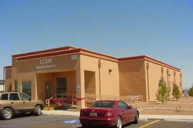La Clinica De Familia 510 East Lisa Drive
