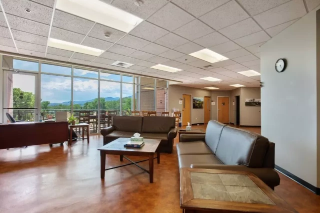 Mental Health Partners - Walk-in Crisis Center & Addiction Services