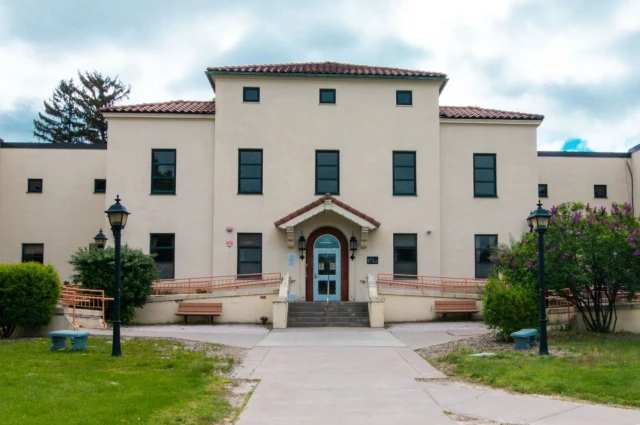 John L. Norris - Addiction Treatment Center