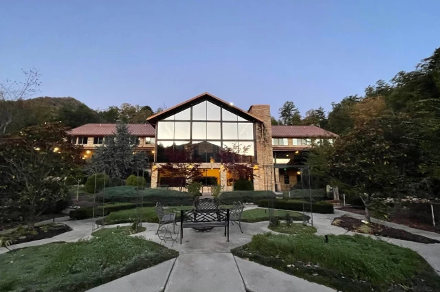 Pasadena Villas Smoky Mountain Lodge