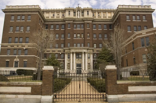 Hospital of the University of Pennsylvania - Cedar Avenue