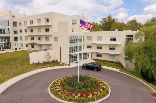 Recovery Centers of America at Devon