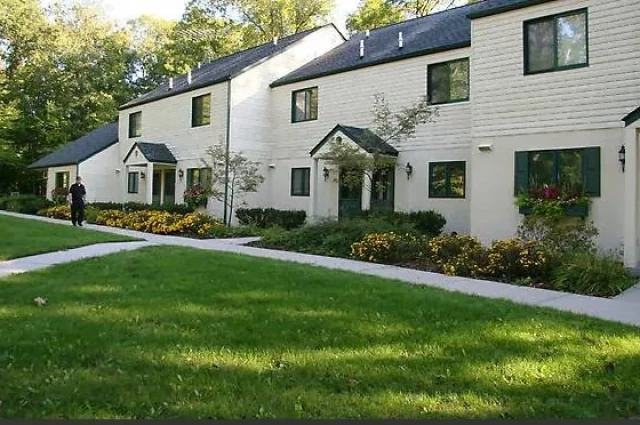 Rose Hill Center