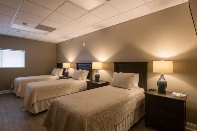 Whispering Oaks Lodge