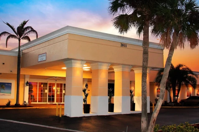 Sunspire Health Florida - White Sands of Hyde Park