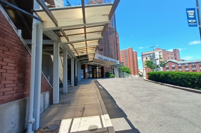 Saint Joseph's Medical Center