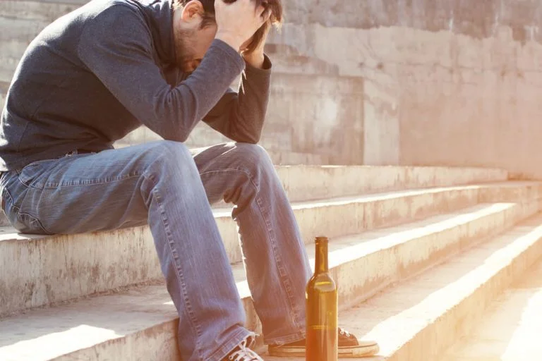 How to Deal with Alcoholic Family Members