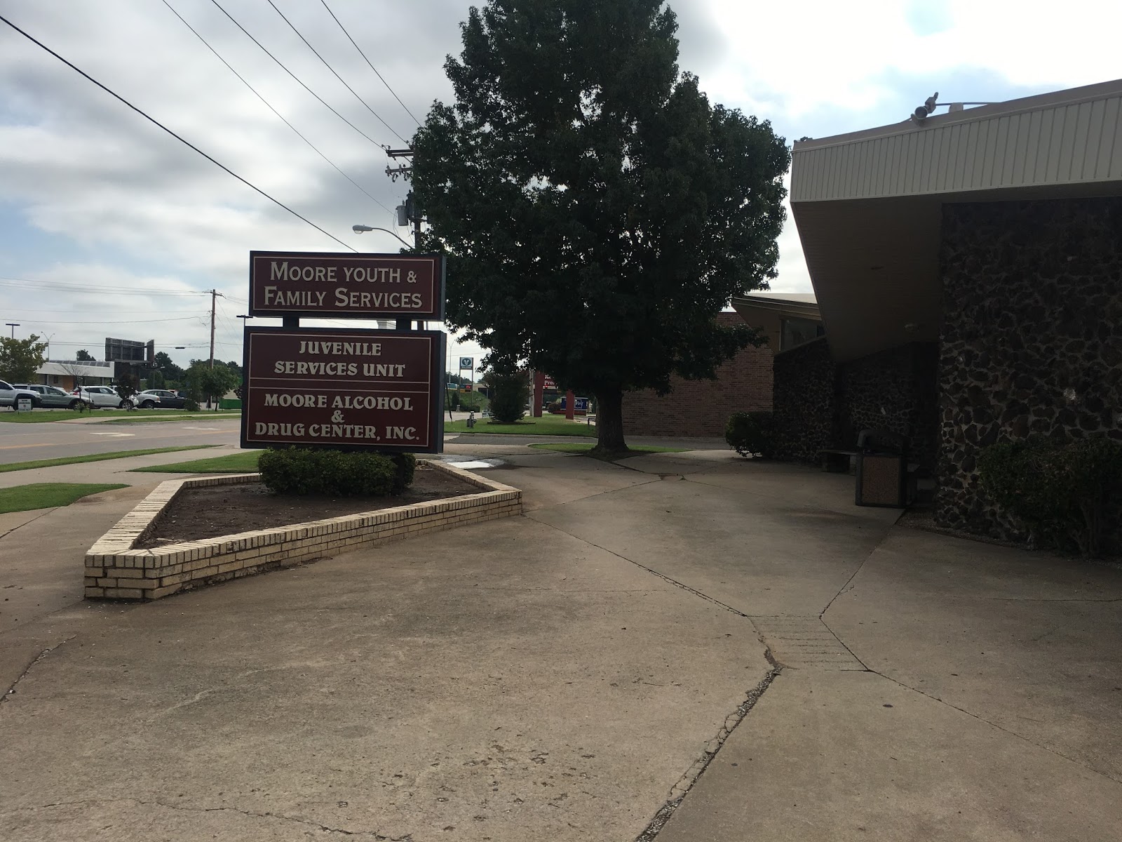 Moore Youth And Family Services - Moore Alcohol and Drug Center