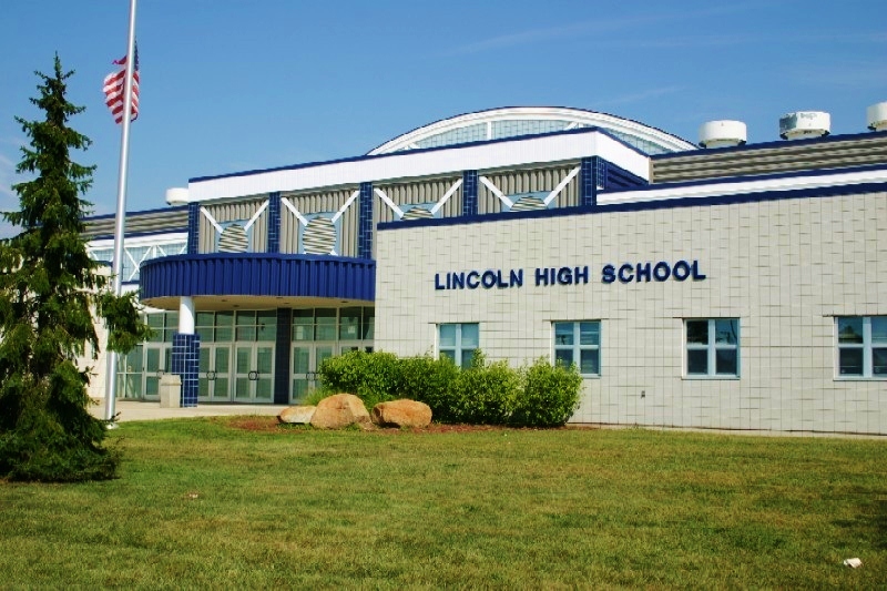 Michigan Medicine - Lincoln High School