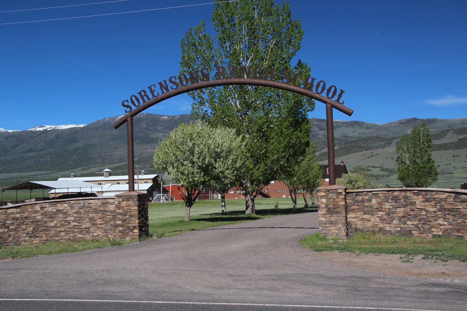 Sorensons Ranch School